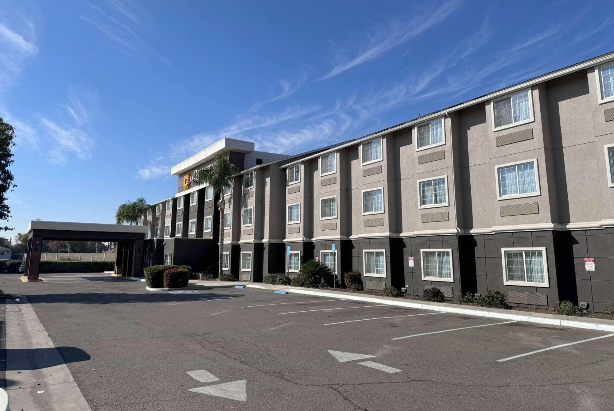 La Quinta By Wyndham Tulare Hotell Eksteriør bilde