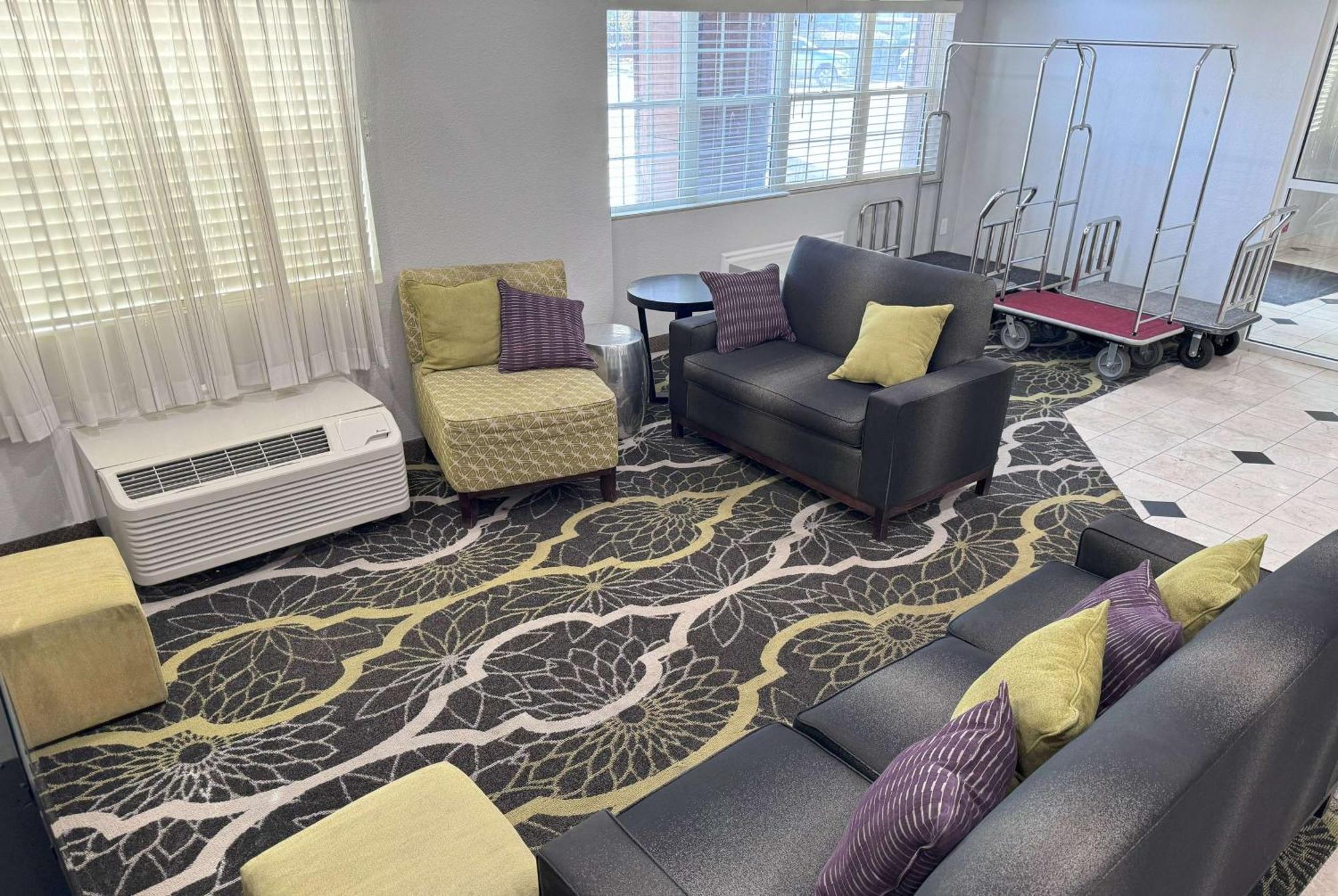 La Quinta By Wyndham Tulare Hotell Eksteriør bilde