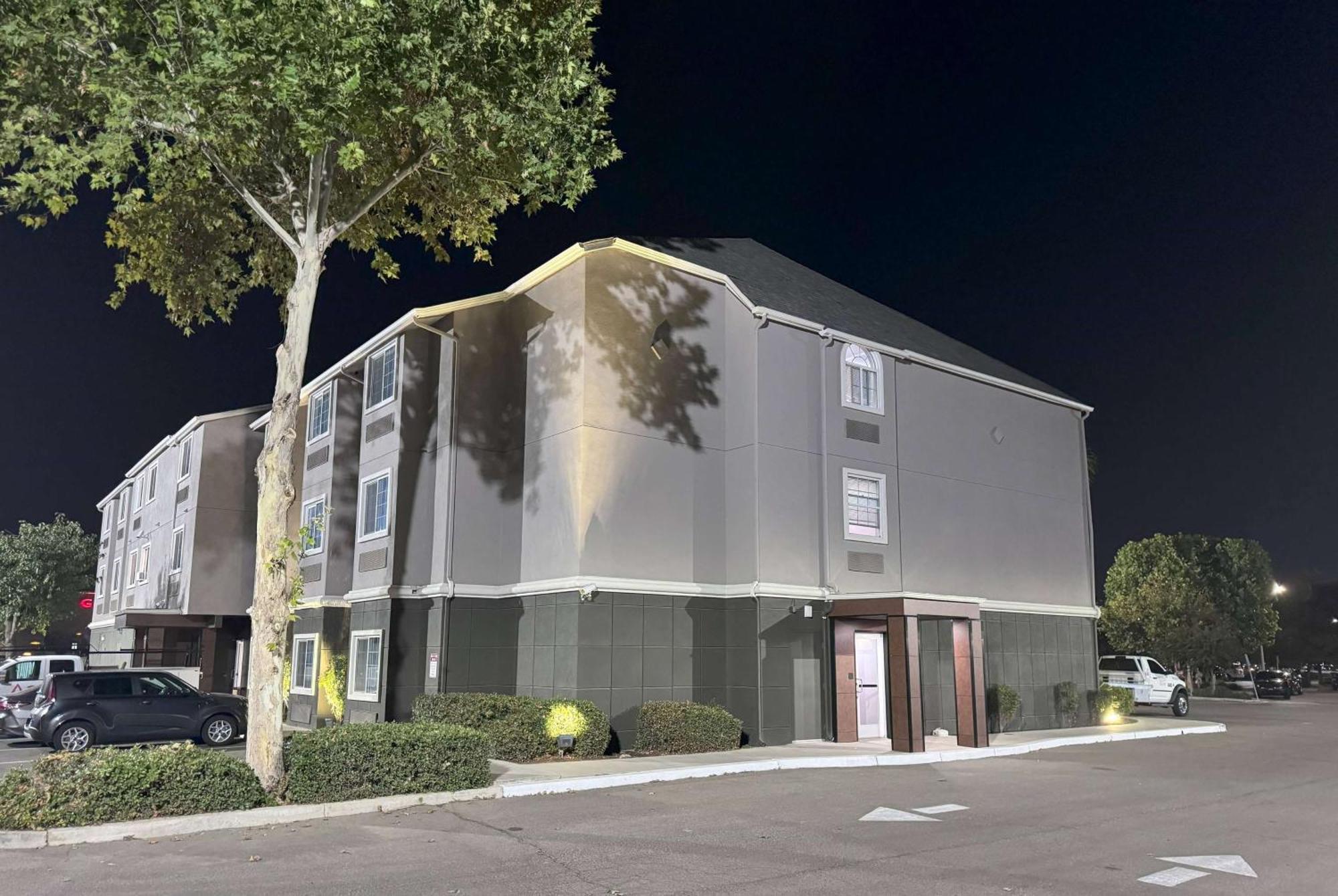 La Quinta By Wyndham Tulare Hotell Eksteriør bilde