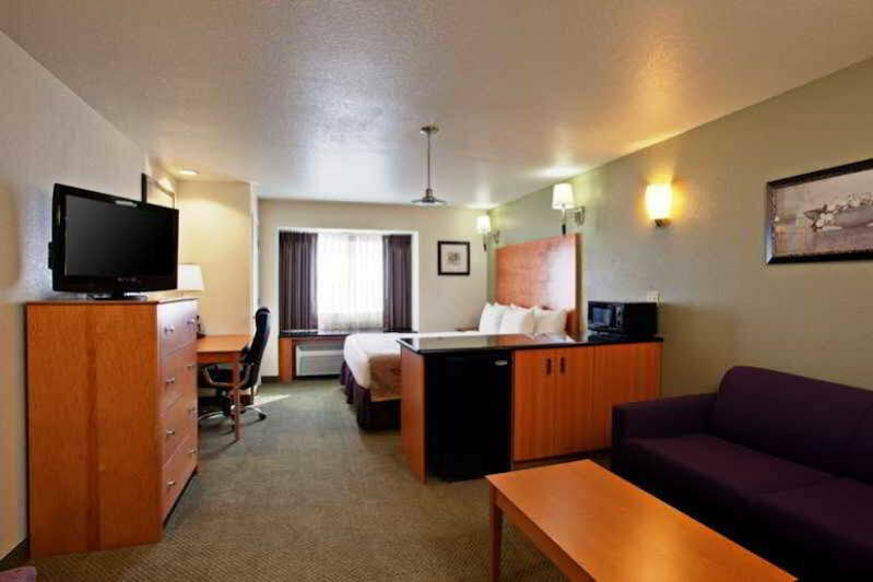La Quinta By Wyndham Tulare Hotell Eksteriør bilde
